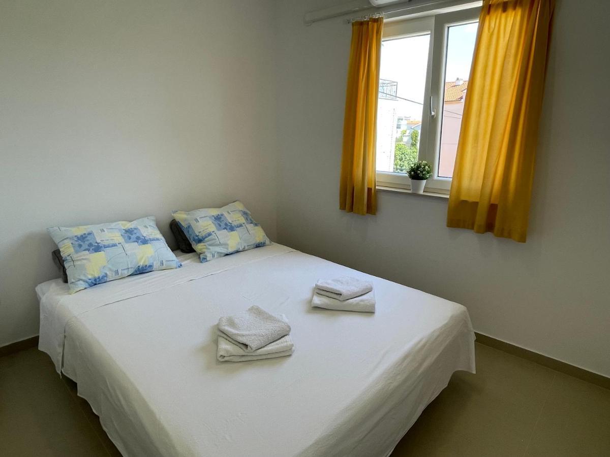 Apartmani Jasminka Vodice Ngoại thất bức ảnh