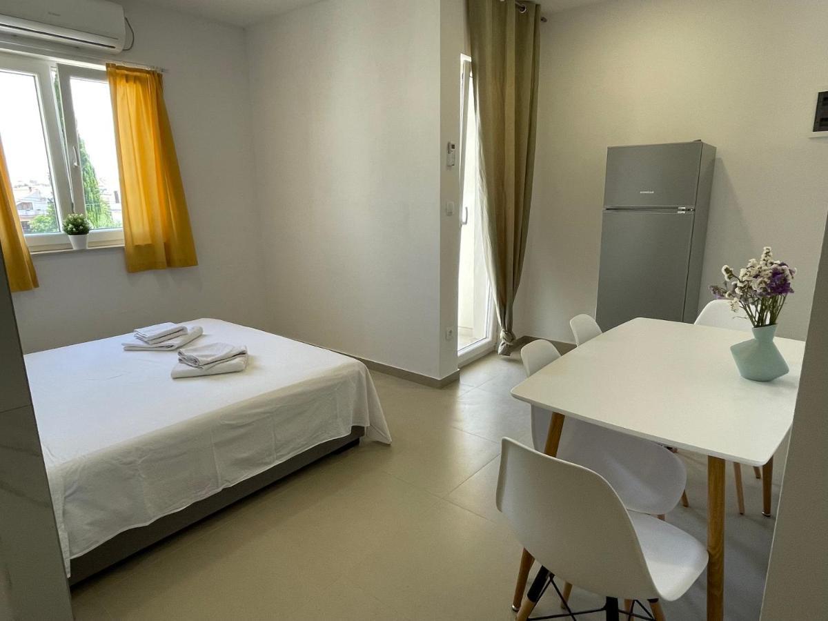 Apartmani Jasminka Vodice Ngoại thất bức ảnh