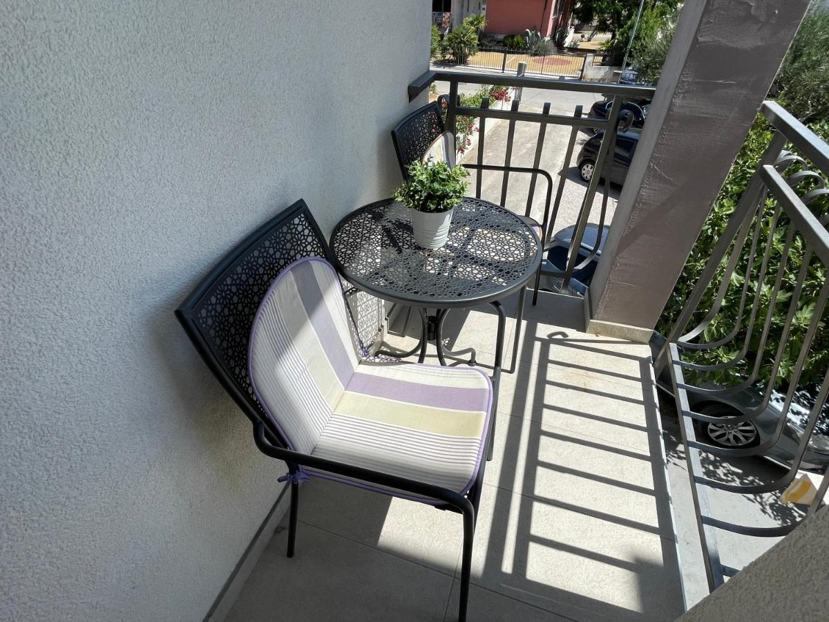 Apartmani Jasminka Vodice Ngoại thất bức ảnh